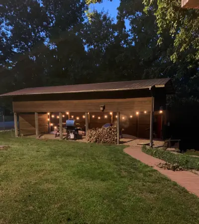 Lakeview cabin outdoor glamping area